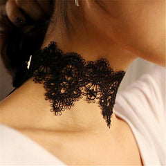 DESI CHOKER